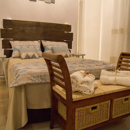 Palazzo Bianchi Domus Holidays Affittacamere Trani