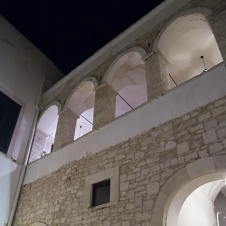 Palazzo Bianchi Domus Holidays