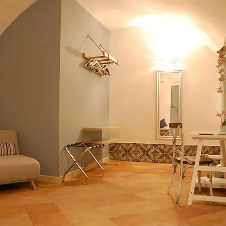 Palazzo Bianchi Domus Holidays 3* Trani