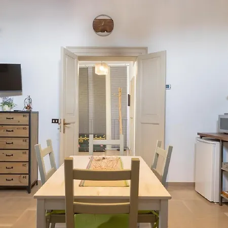 Maison d'hôtes Palazzo Bianchi Domus Holidays 3*